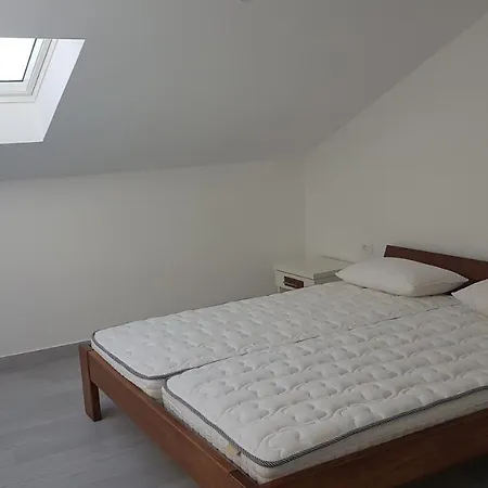 Apartament Ivanica *